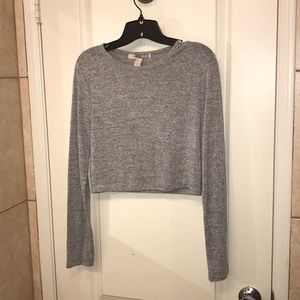 Forever 21 Gray Long Sleeve Crop
